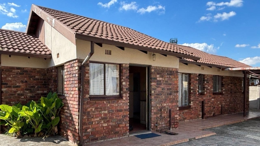 3 Bedroom Property for Sale in Boitekong Ext 3 North West
